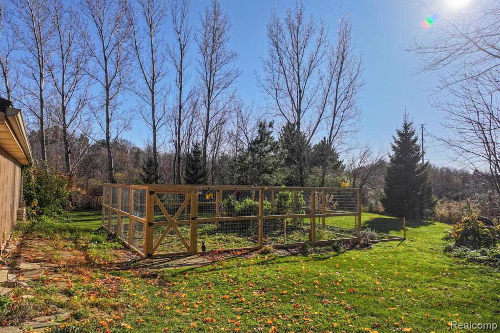 6510 MERTZ Road, Mayville Vlg, MI 48744 — Photo 12
