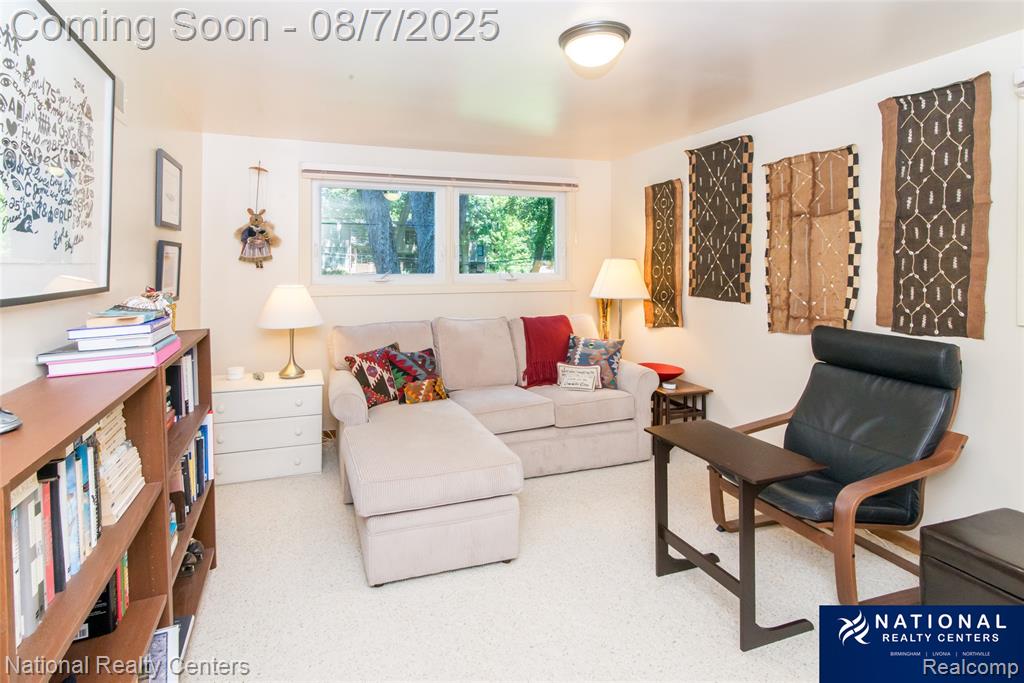 4933 Malibu Drive, Bloomfield Hills, MI 48302 — Photo 47