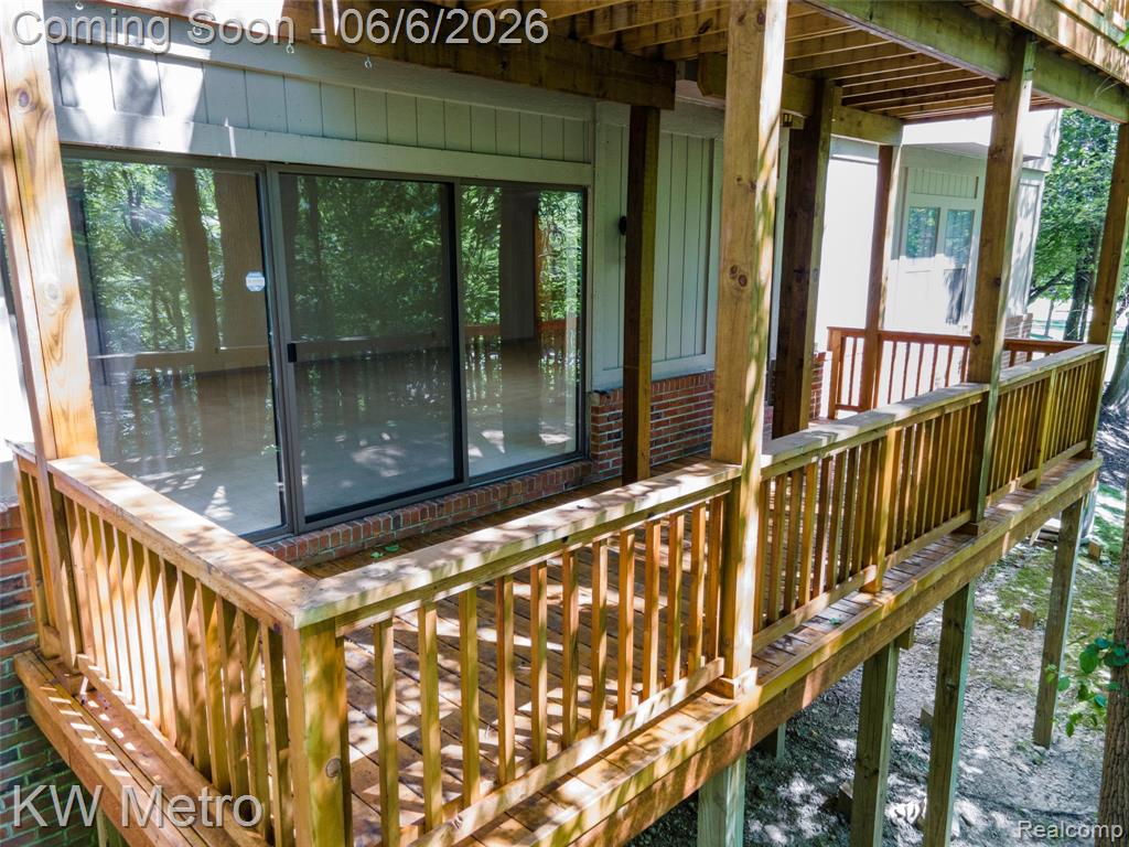 7348 Meadowridge Circle, West Bloomfield, MI — Photo 12