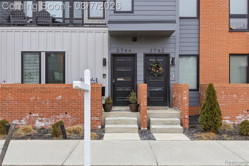 2744 Harrison Street - Photo 2