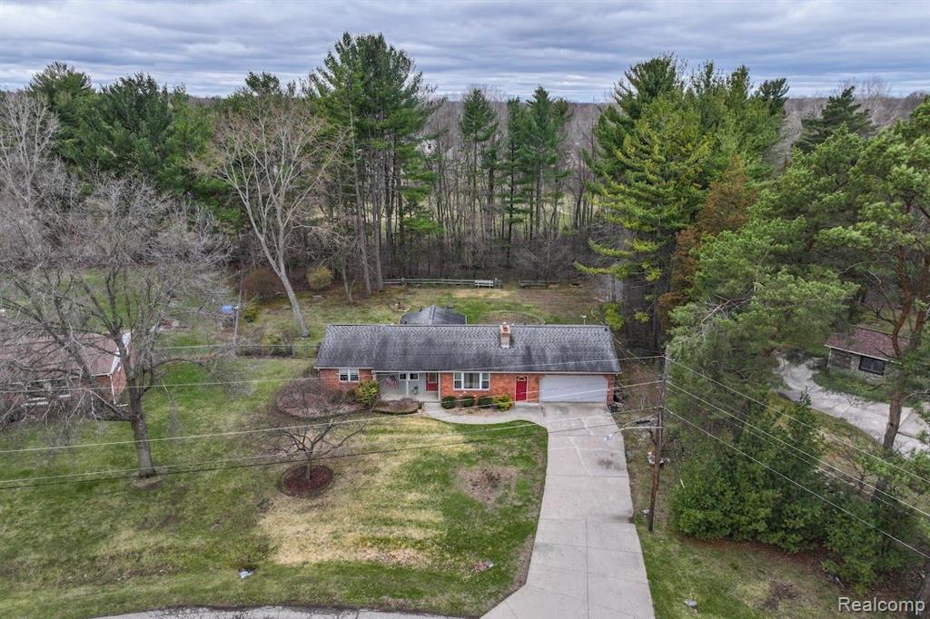 404 RIVER BEND Drive, Flushing, MI 48433 — Photo 19