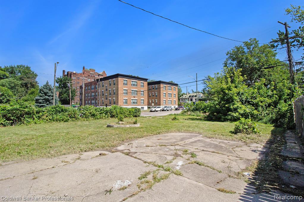 605 Calvert Street, Detroit, MI 48202 — Photo 23