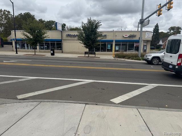 16900 W Warren Avenue - Photo 2