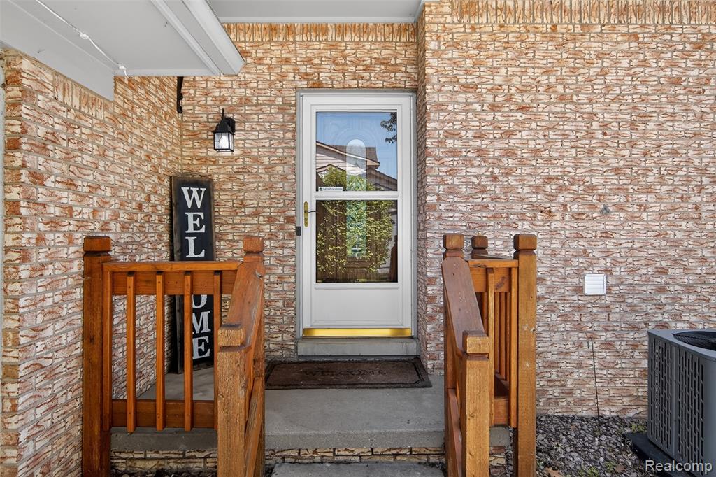 44100 Somerset Square, Canton, MI 48187 — Photo 5