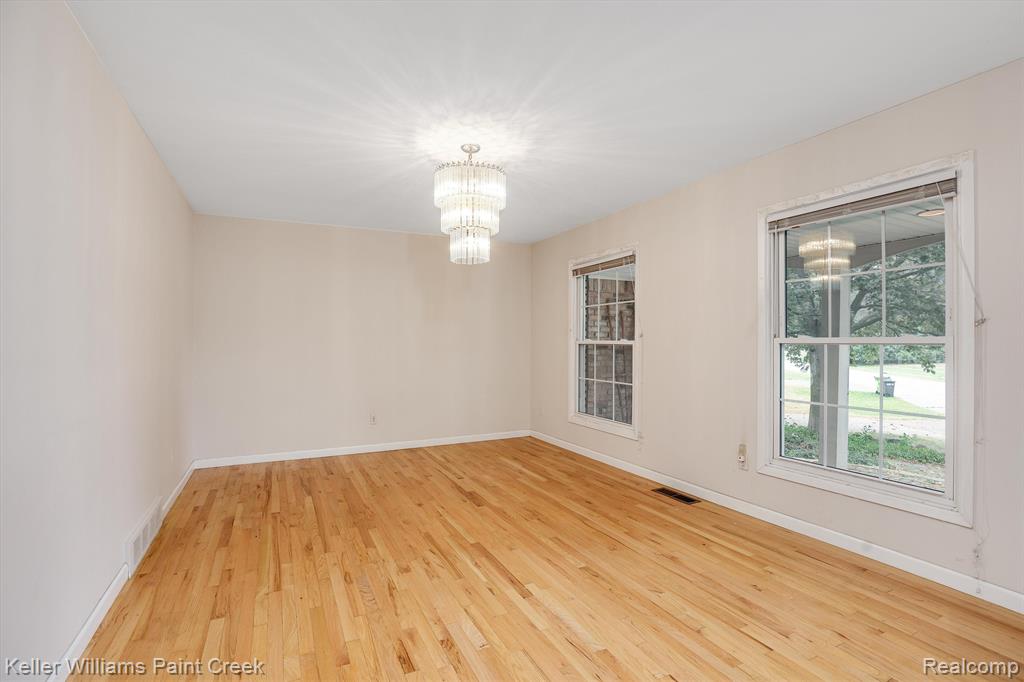 6748 LESLEE CREST Drive, West Bloomfield, MI — Photo 14