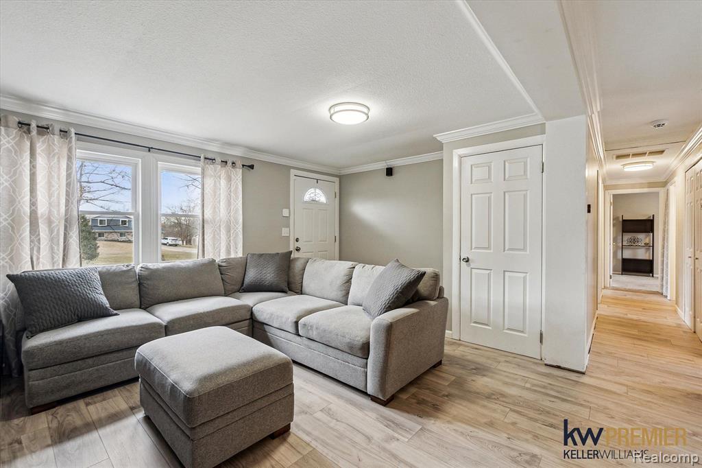 9660 COOLEY LAKE Road, White Lake, MI — Photo 6