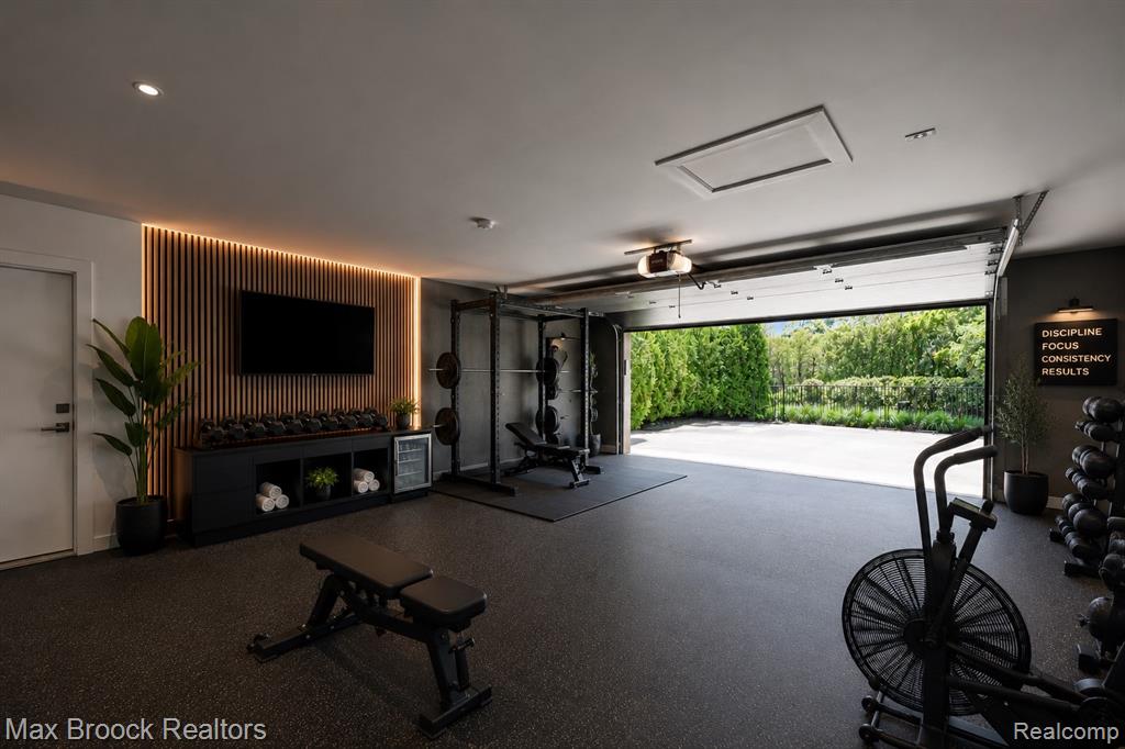 7400 Parkstone Lane, Bloomfield Hills, MI 48301 — Photo 56