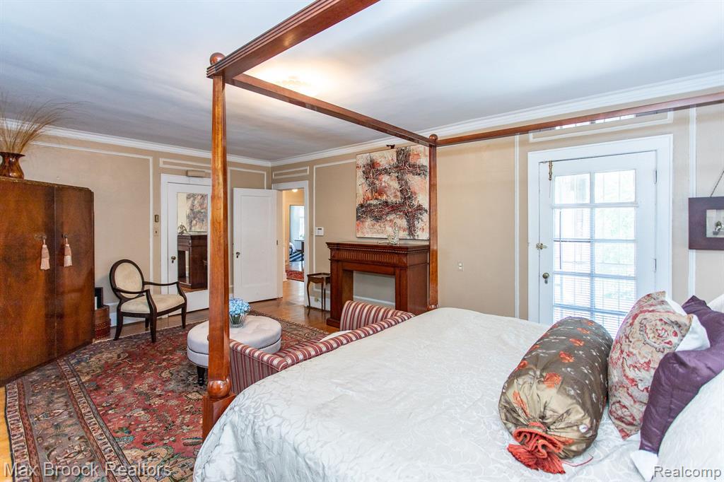 736 CHICAGO Boulevard, Detroit, MI 48202 — Photo 58
