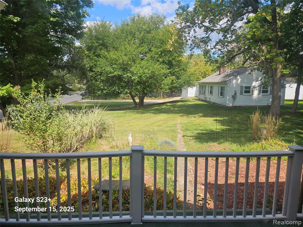 624 Hickory Street, Fenton, MI 48430 — Photo 21