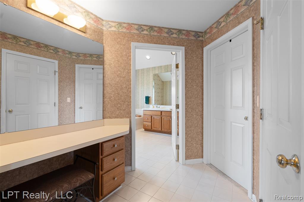 9968 Tuscany Valley Way, South Lyon, MI 48178 — Photo 30