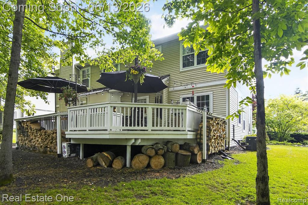 1972 Woodridge Court, Highland, MI — Photo 48