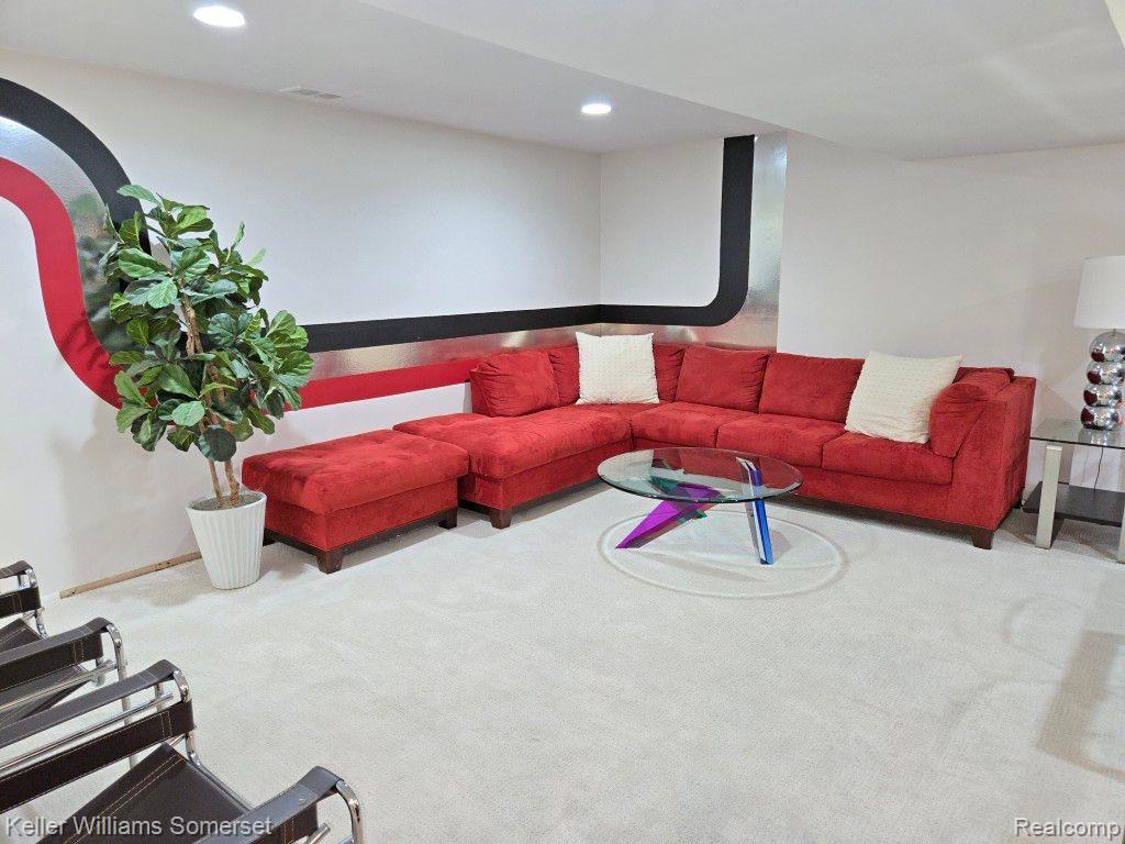 5568 PATTERSON Drive, Troy, MI 48085 — Photo 23