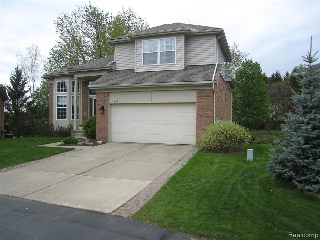 4936 CARRINGTON Drive, Rochester, MI 48306 — Photo 2