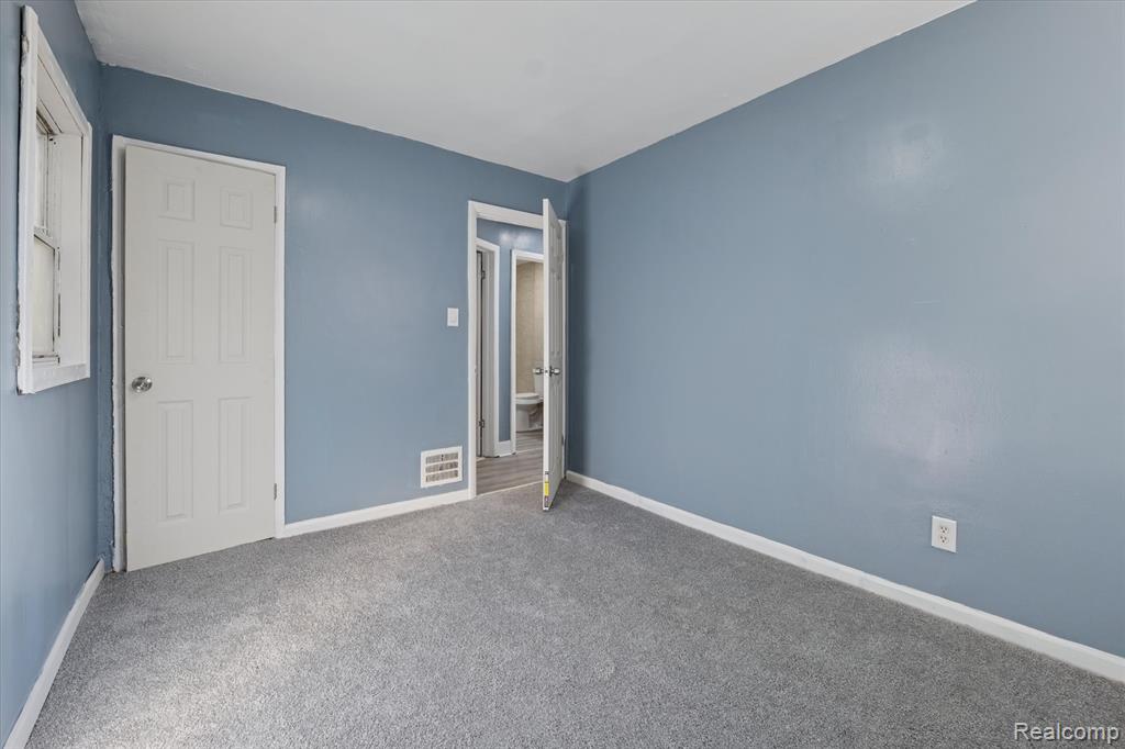 20107 Southfield Road, Detroit, MI 48235 — Photo 27