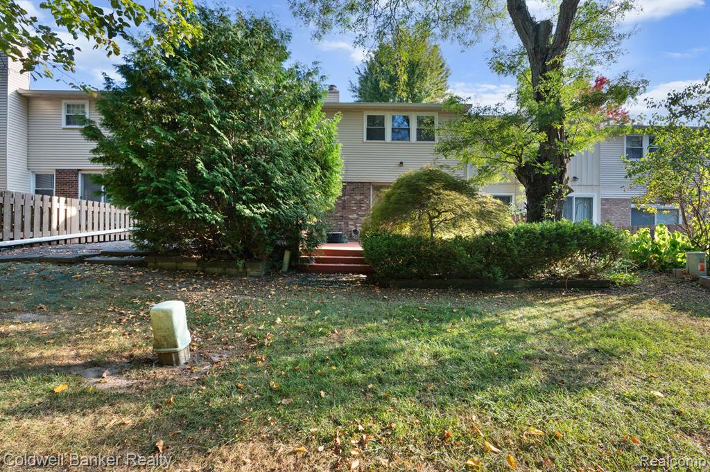 5238 Breeze Hill Place, Troy, MI 48098 — Photo 31