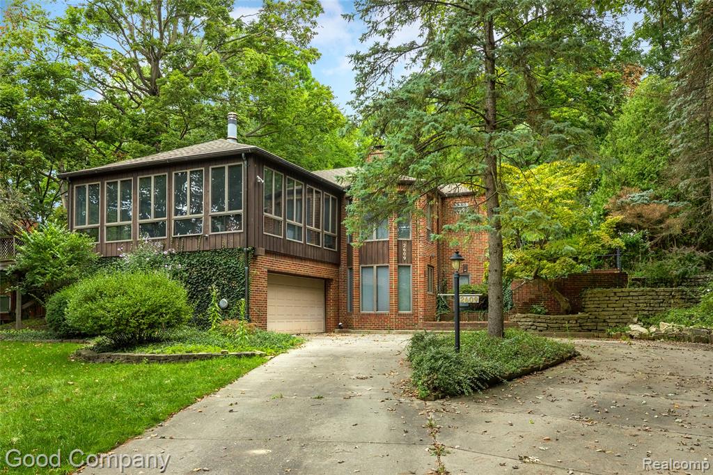 2609 Vinsetta Boulevard, Royal Oak, MI 48073