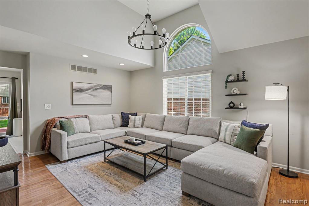 521 Macwilliams Lane, 11, Royal Oak, MI 48067 — Photo 7