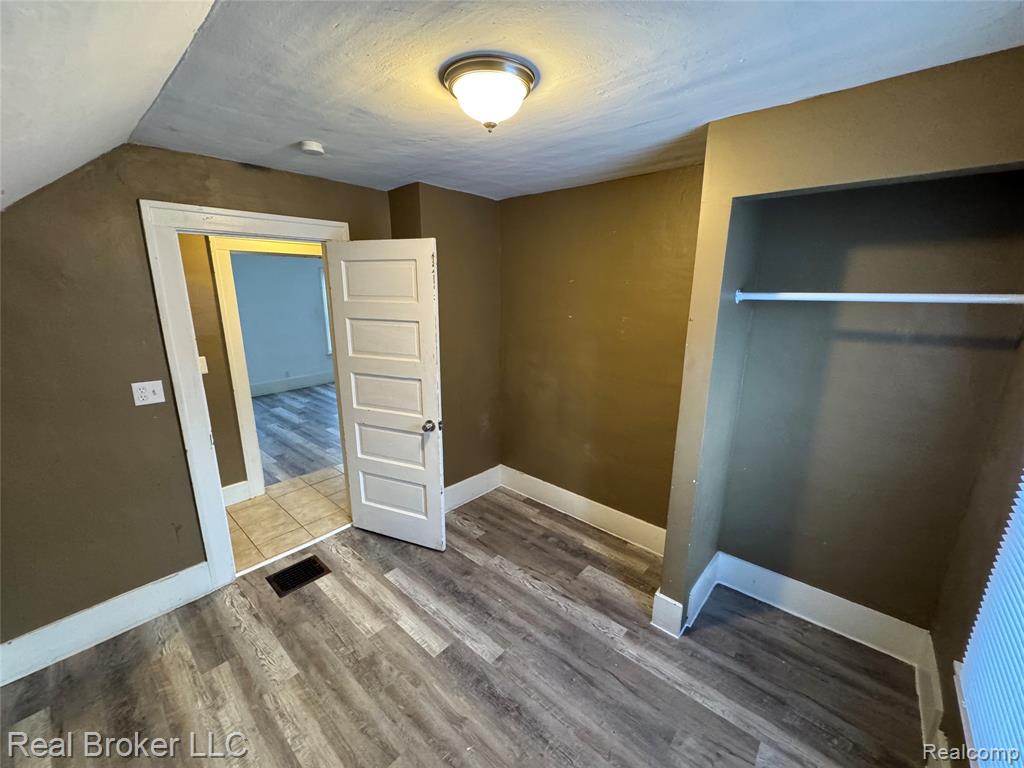 86 Hamilton Street, Pontiac, MI 48342 — Photo 18