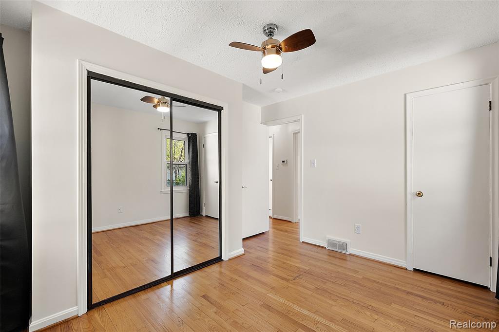 20879 Beaufait Street, Harper Woods, MI 48225 — Photo 20