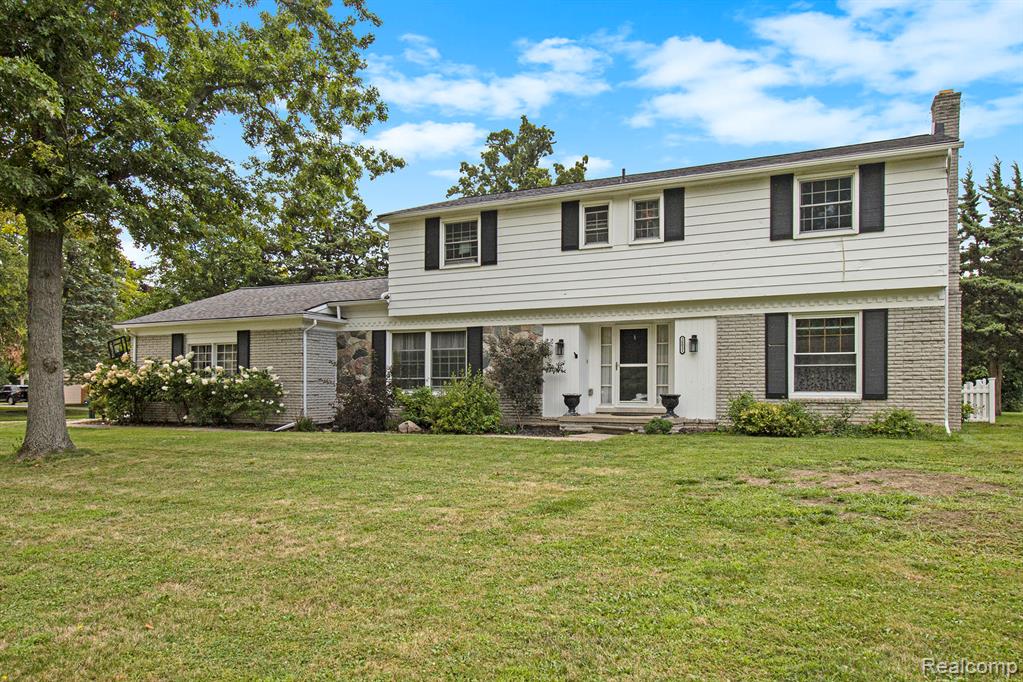 26031 Hidden Lane, Grosse Ile, MI 48138 — Photo 3