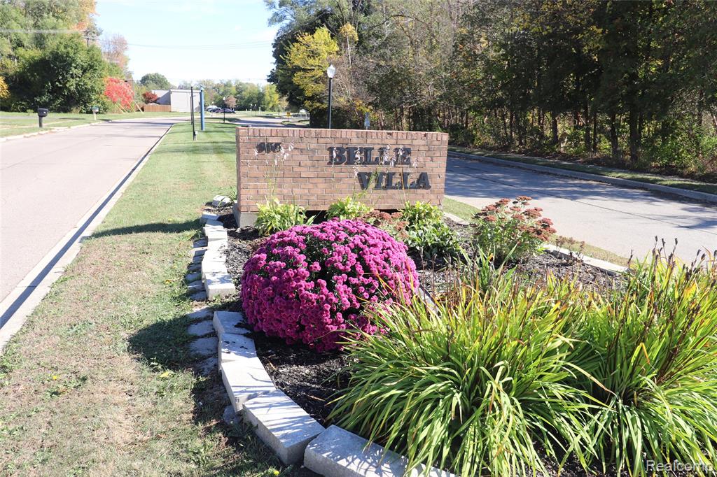 806 Estrada Drive, Belleville, MI 48111 — Photo 3