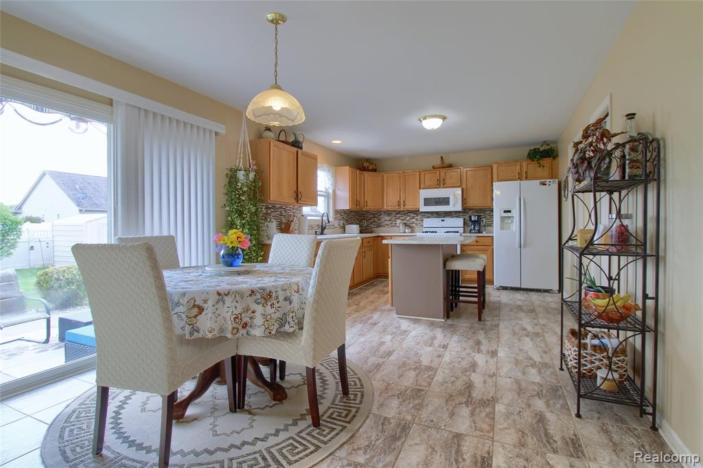 4404 Partridge Lane, Newport, MI 48166 — Photo 12