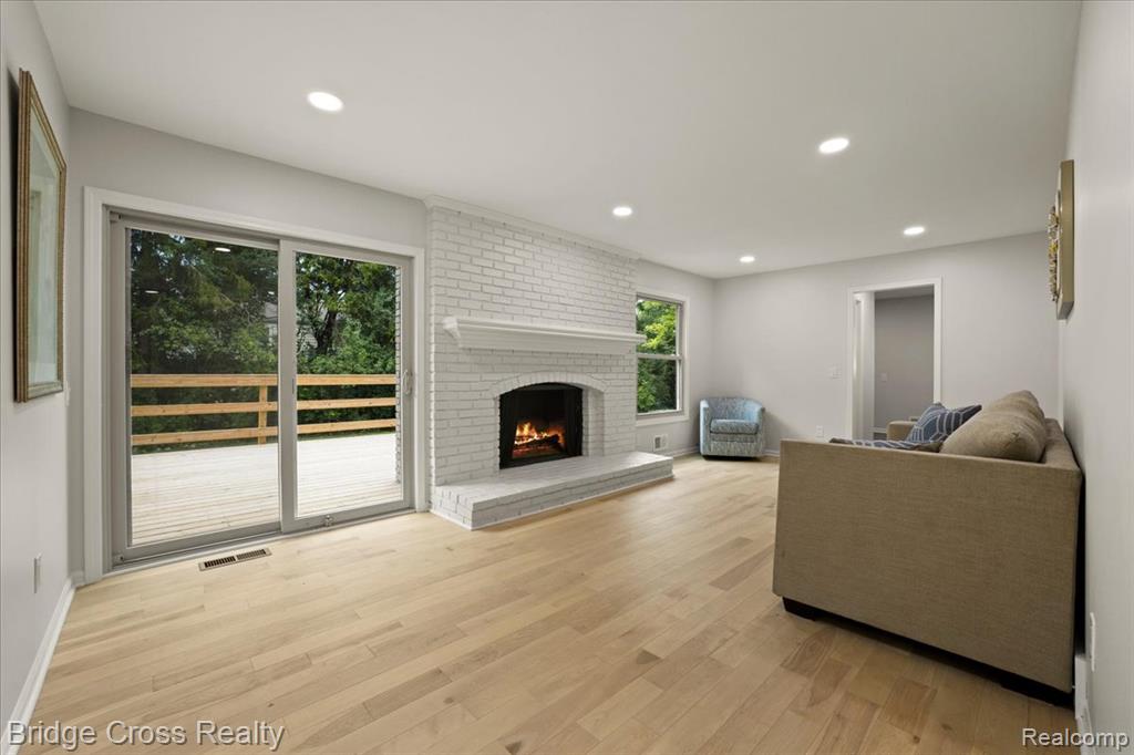 655 S Spinningwheel Lane, Bloomfield Hills, MI 48304 — Photo 17