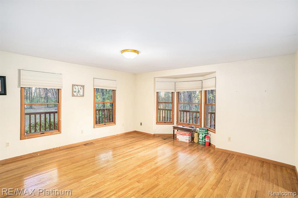 6489 CEDAR LAKE ROAD, Pinckney, MI 48169 — Photo 10