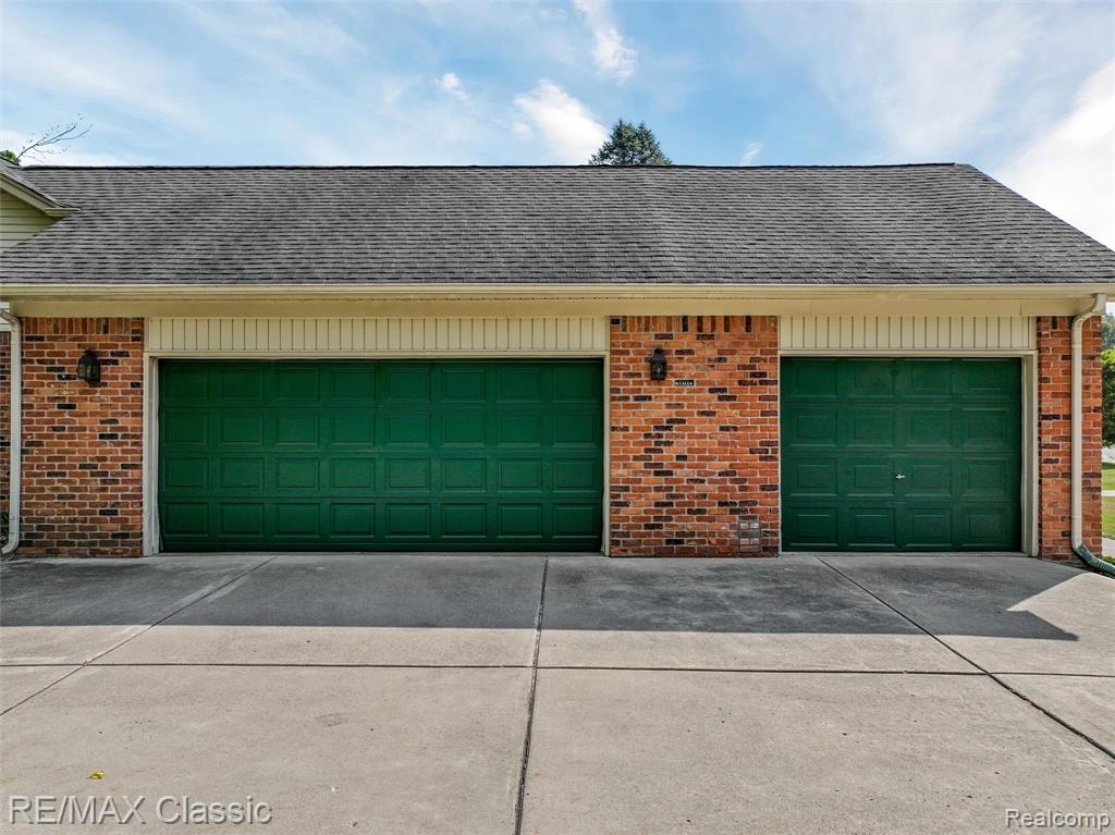 4150 Heatherwood Drive, Commerce Twp, MI 48382 — Photo 37