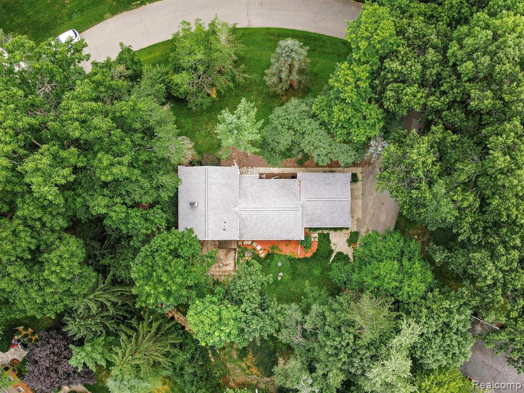 5753 Thorny Ash Road, Rochester, MI 48306 — Photo 39