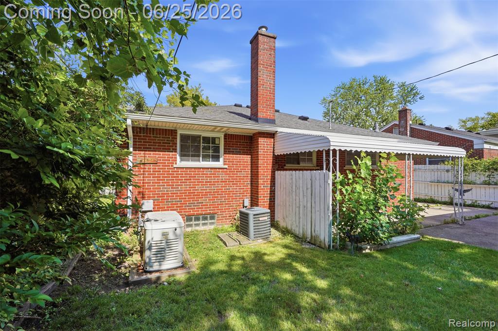 8585 Dixie Lane, Dearborn Heights, MI 48127 — Photo 36