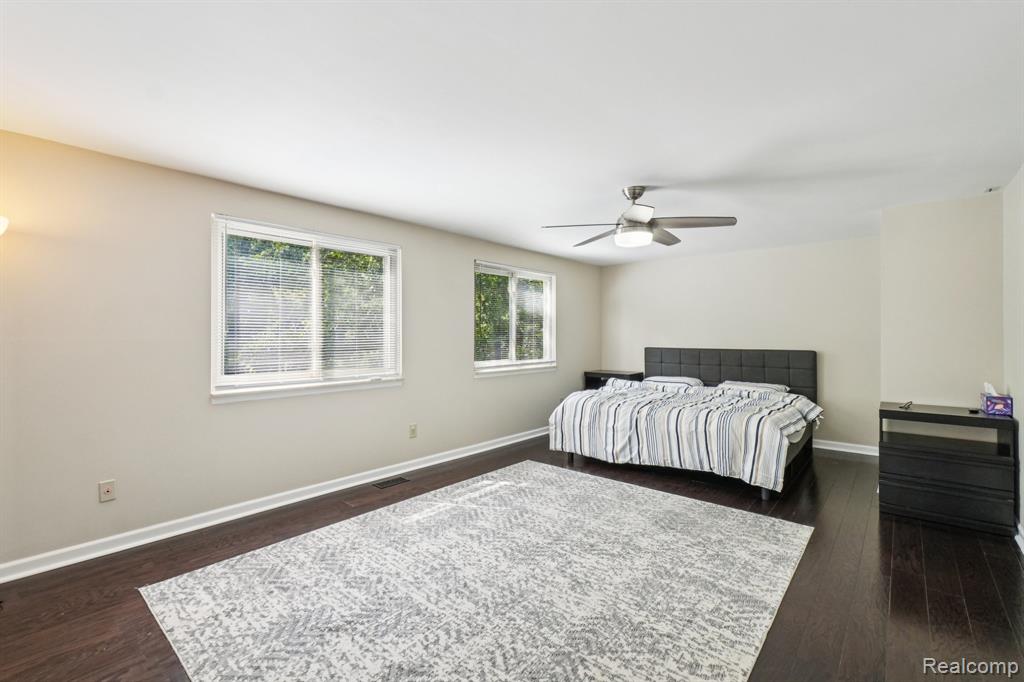 585 Timberline Drive, Rochester Hills, MI 48309 — Photo 19
