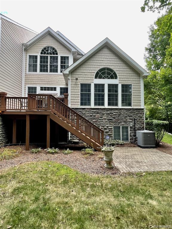 49676 Timber Trail, Novi, MI — Photo 38