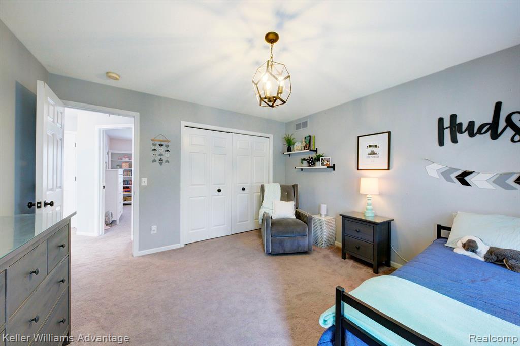 47694 EDINBURGH Drive, Plymouth, MI 48170 — Photo 39