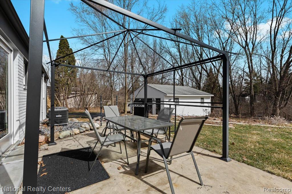 6198 CRAMLANE Drive, Clarkston, MI — Photo 25