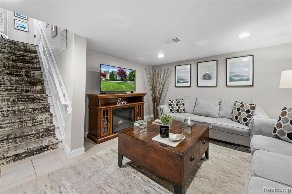 1051 Wellington Court, Canton, MI 48187 — Photo 43