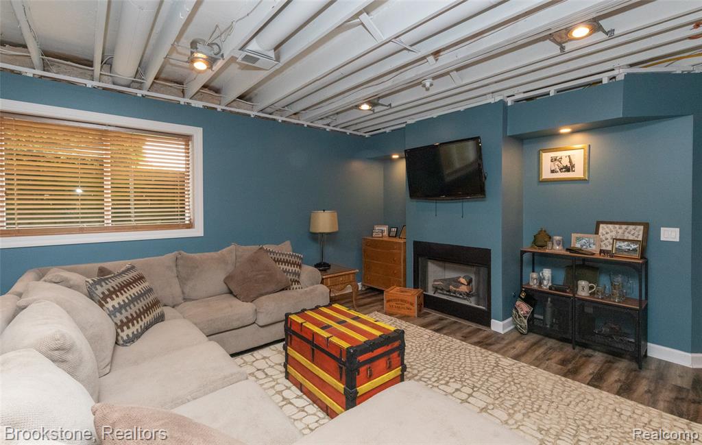 7859 BROOK LANE, Clarkston, MI 48348 — Photo 48