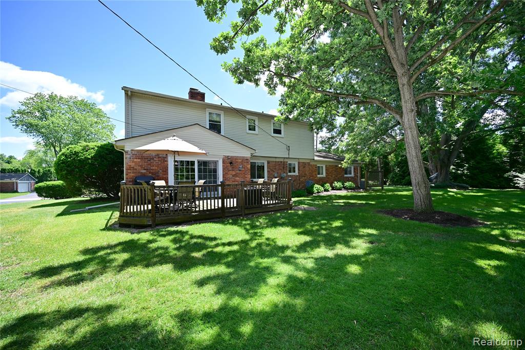 5888 Pentland Road, Bloomfield Hills, MI 48301 — Photo 36