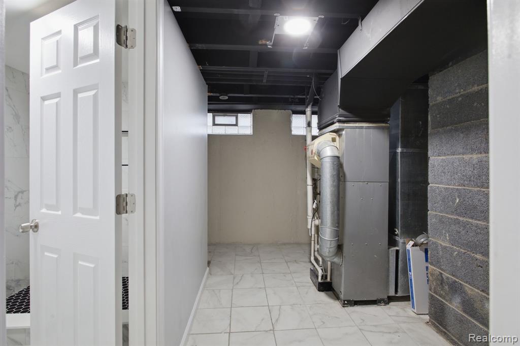 4685 Julius Boulevard, Westland, MI 48186 — Photo 27