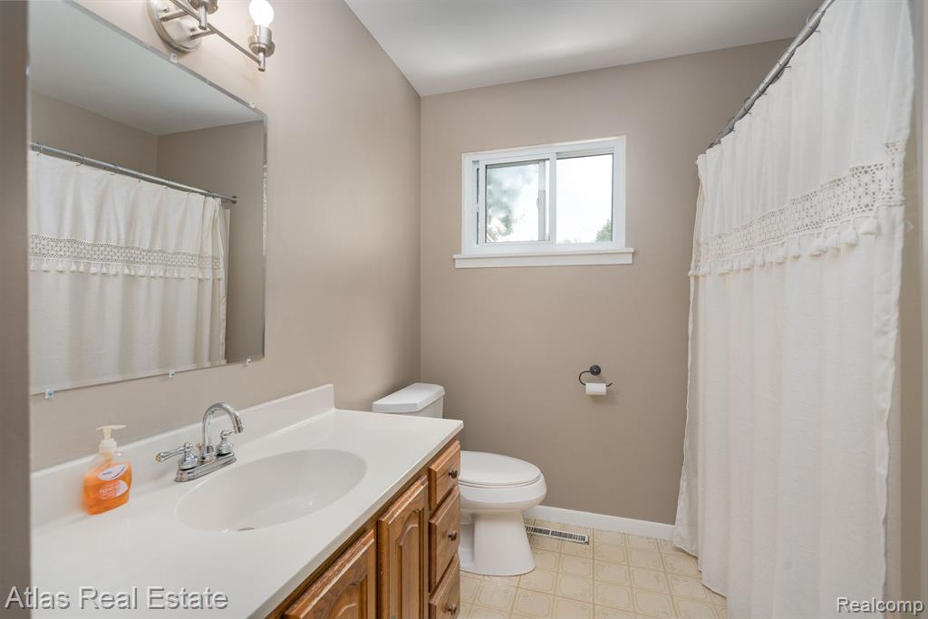 5067 Walker Road, Davison, MI 48423 — Photo 30