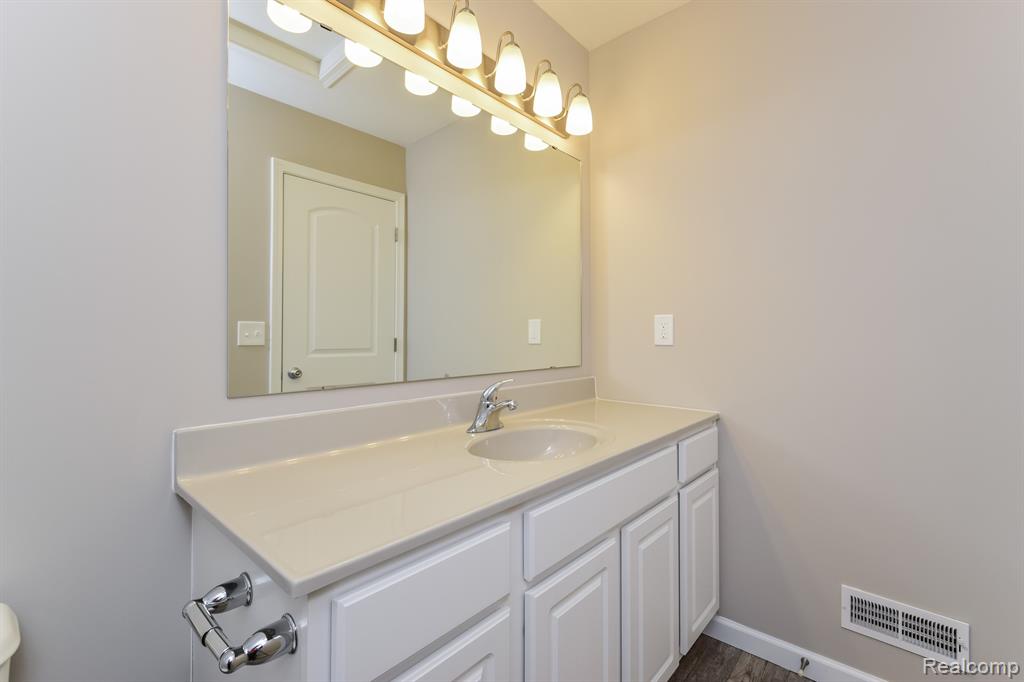 2110 Stillwater Drive, Davison, MI 48423 — Photo 16