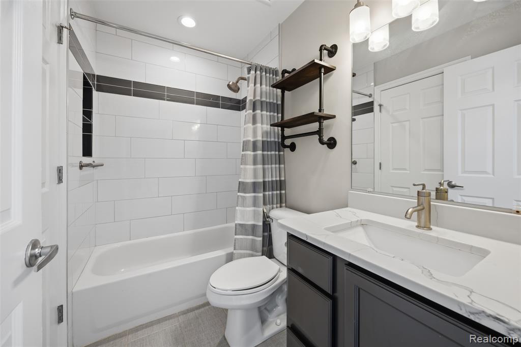 1524 Peninsula Court, Canton, MI 48187 — Photo 27