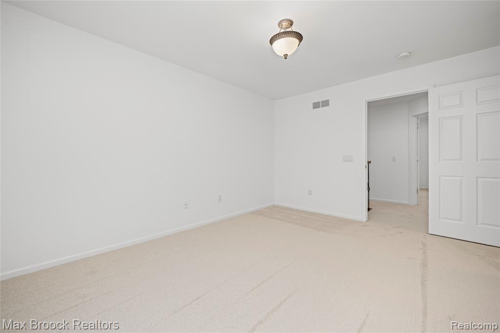 6901 Reed Court, West Bloomfield, MI — Photo 33