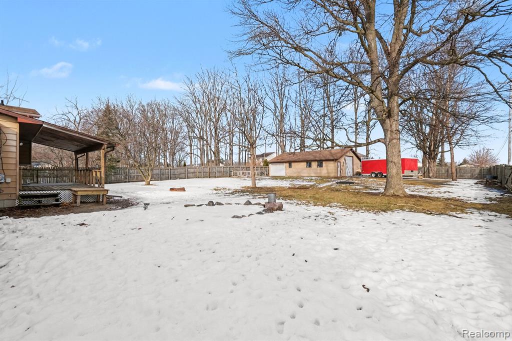 9184 Chesterfield Drive, Swartz Creek, MI 48473 — Photo 21