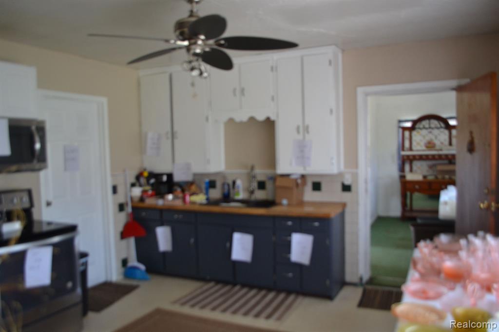 4427 Fenton Road, Burton, MI 48529 — Photo 8