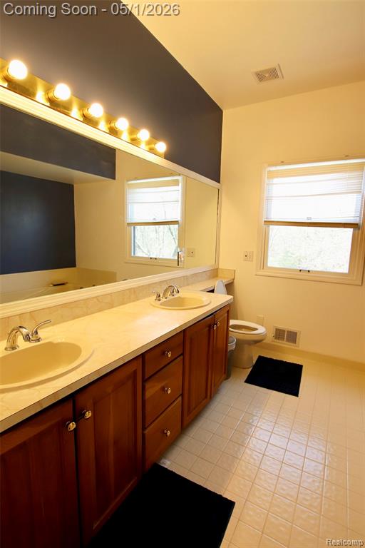 2757 N Tipsico Lake Road, Hartland, MI 48353 — Photo 39