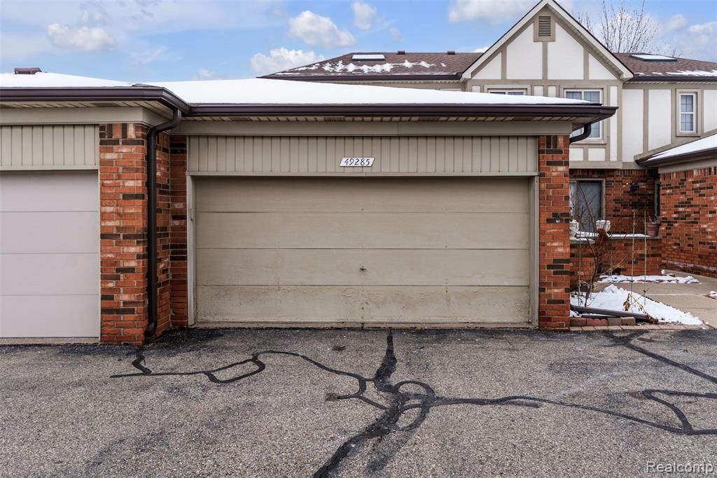 49285 Ashley Court, Shelby Twp, MI 48315 — Photo 3