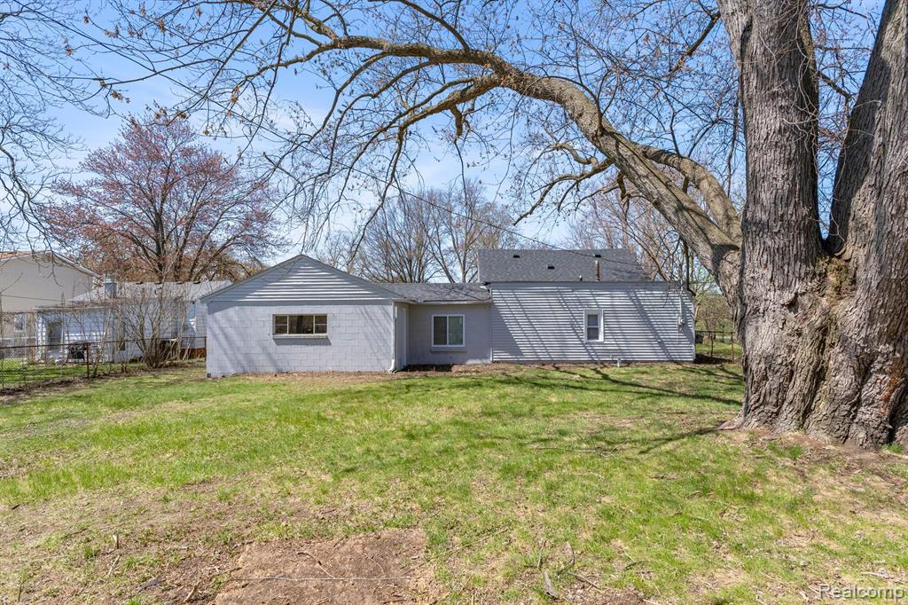 6815 WILKIE Street, Taylor, MI — Photo 26