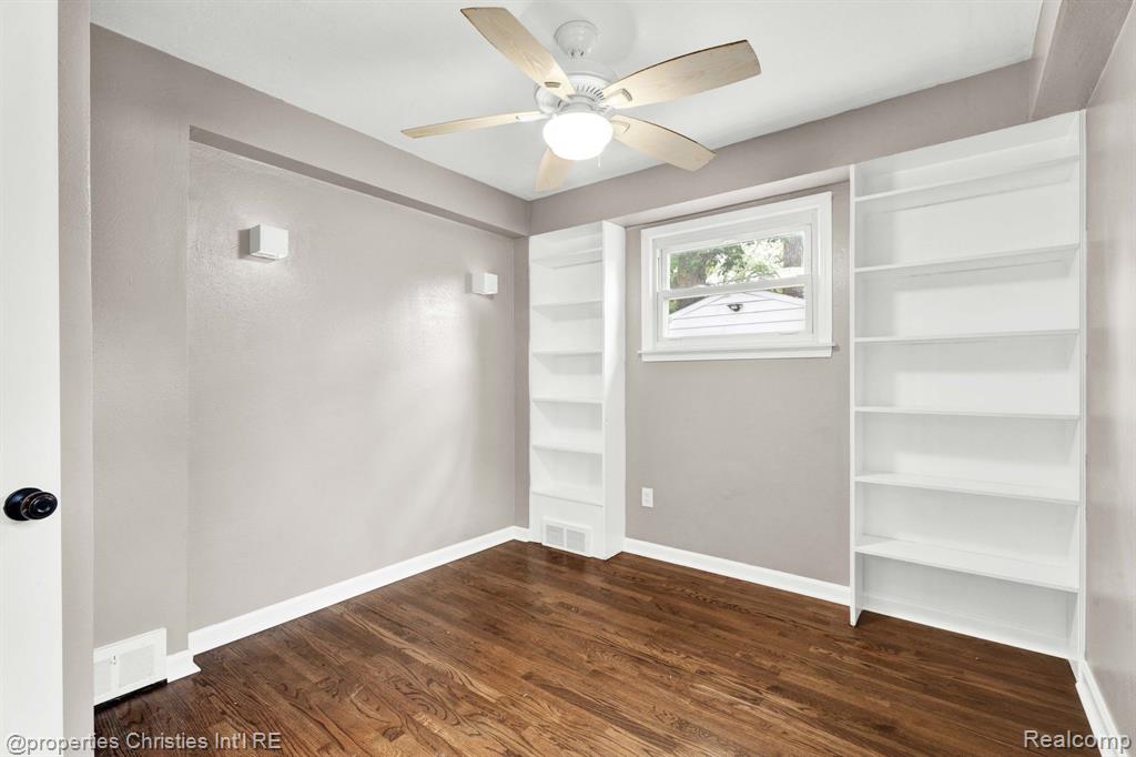 4271 PRAIRIE Avenue, Berkley, MI 48072 — Photo 14