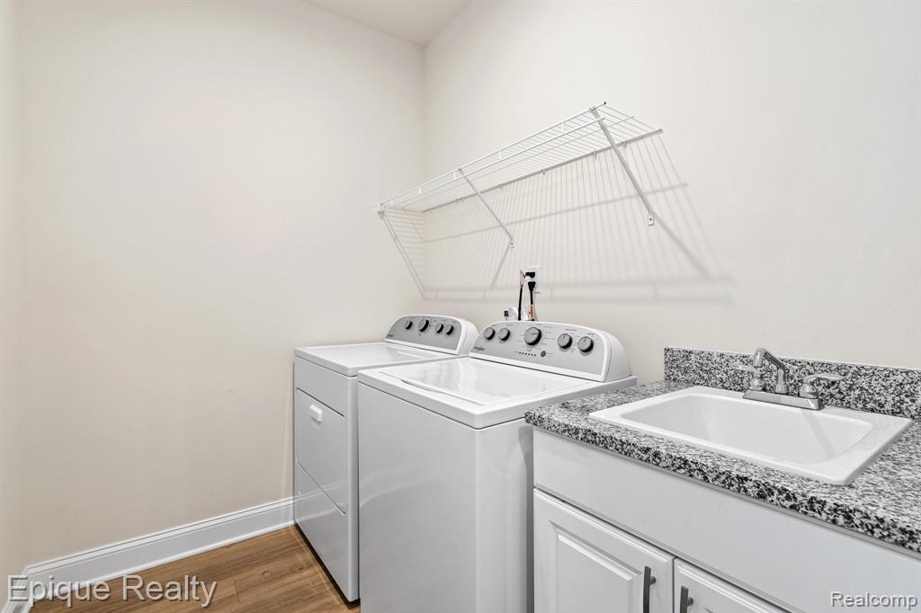 3090 N Spurway Drive, Ann Arbor, MI 48105 — Photo 27